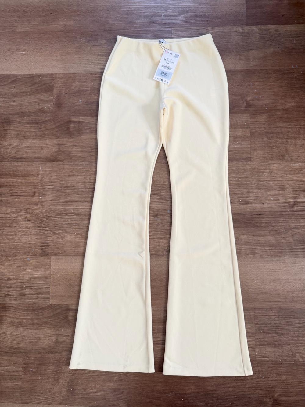 Zara Pale Yellow Flared Leggings